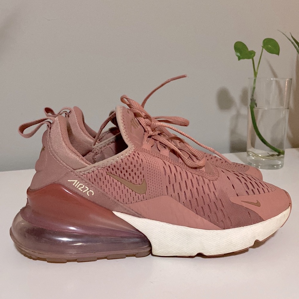 Nike Air Max 270
